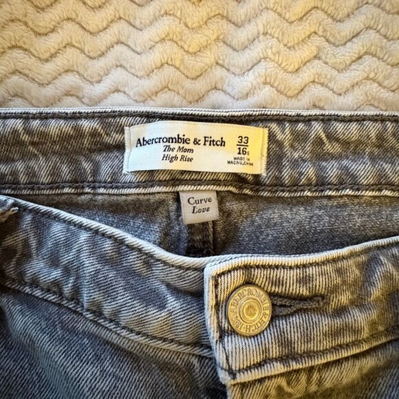 Abercrombie & Fitch Curve Love Grey The Mom Jean High Rise Jeans - Size 16 / 33 - Picture 3 of 11